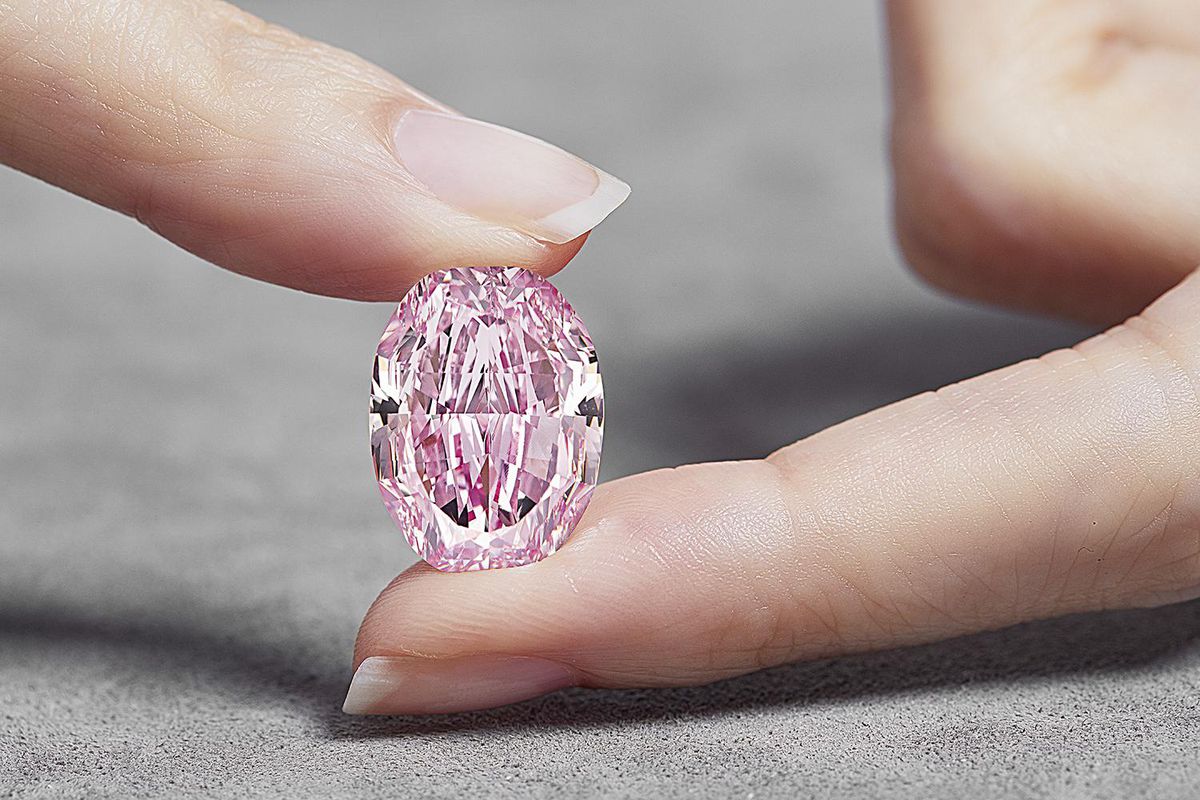 A Guide To Pink Diamonds At Any Age